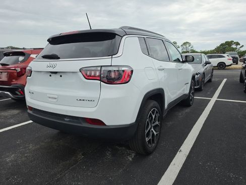 Used 2025 Jeep Compass Limited AWD/4WD image 16