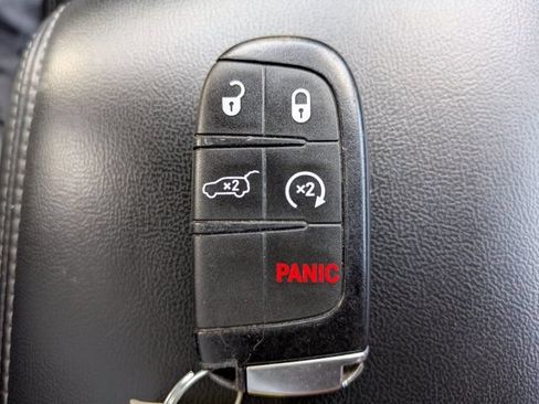 Used 2022 Dodge Durango GT RWD image 32