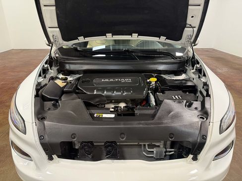 Used 2017 Jeep Cherokee Limited AWD/4WD image 18