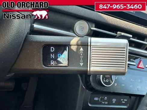 Used 2025 Hyundai Tucson Limited AWD/4WD image 18