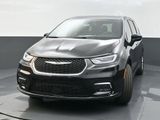 New 2026 Chrysler Pacifica Select image 3