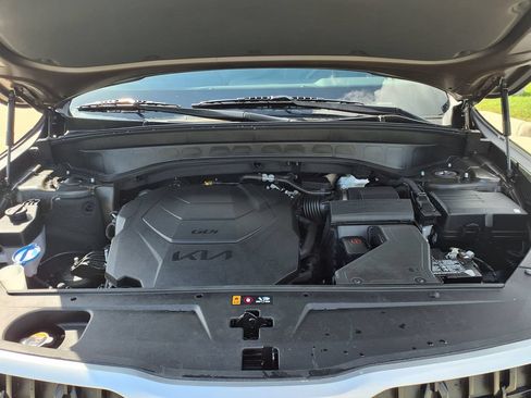 Used 2025 Kia Telluride S FWD image 38
