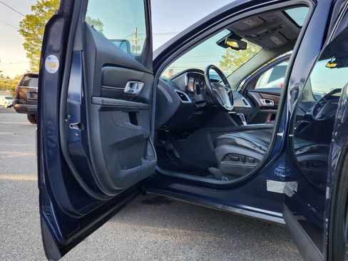 Used 2017 GMC Terrain SLT w/ Open Road Package image 25