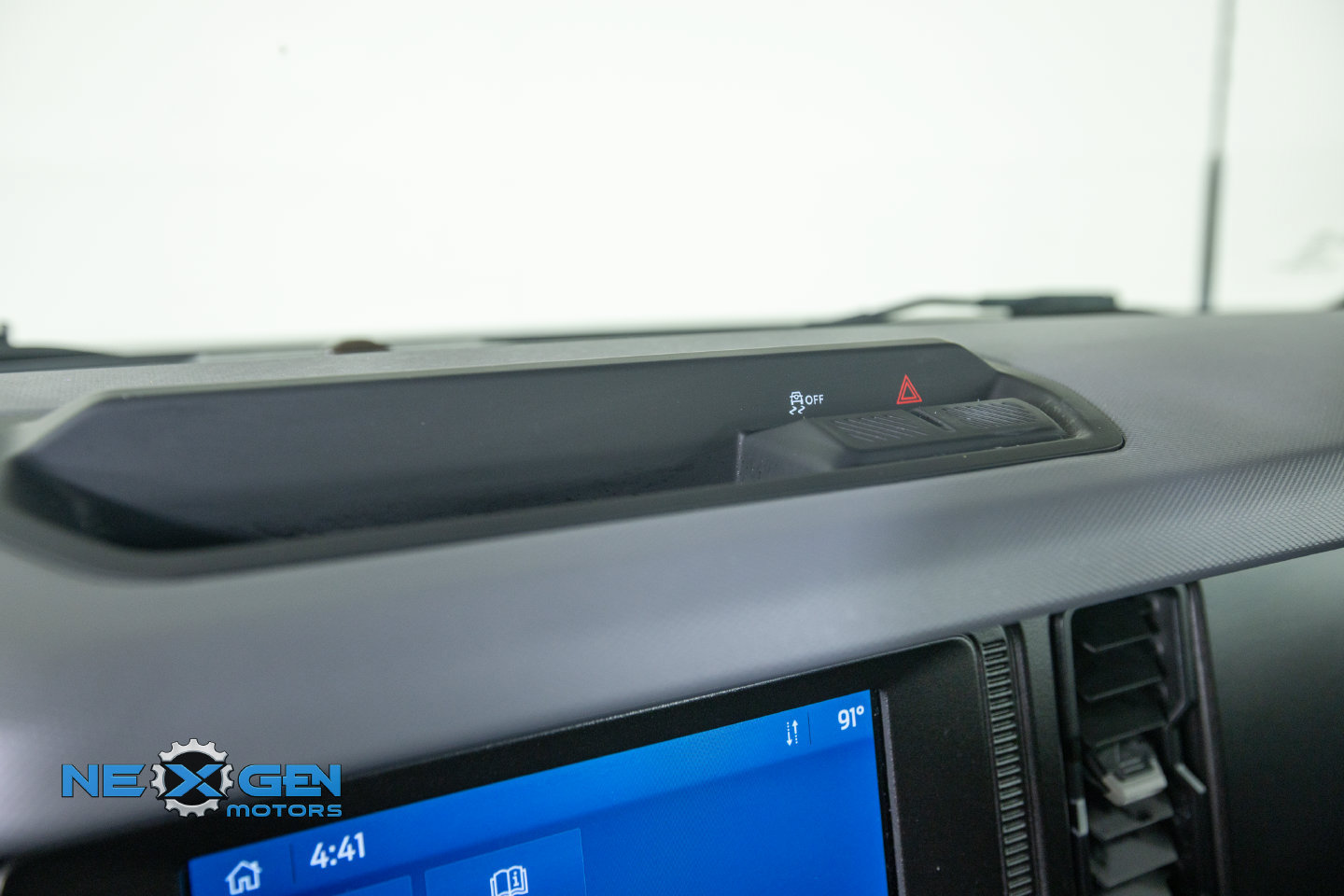 Used 2022 Ford Bronco 2-Door AWD/4WD image 24