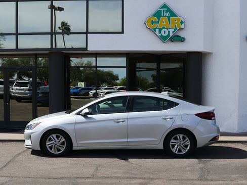 Used 2019 Hyundai Elantra SEL w/ Cargo Package image 8