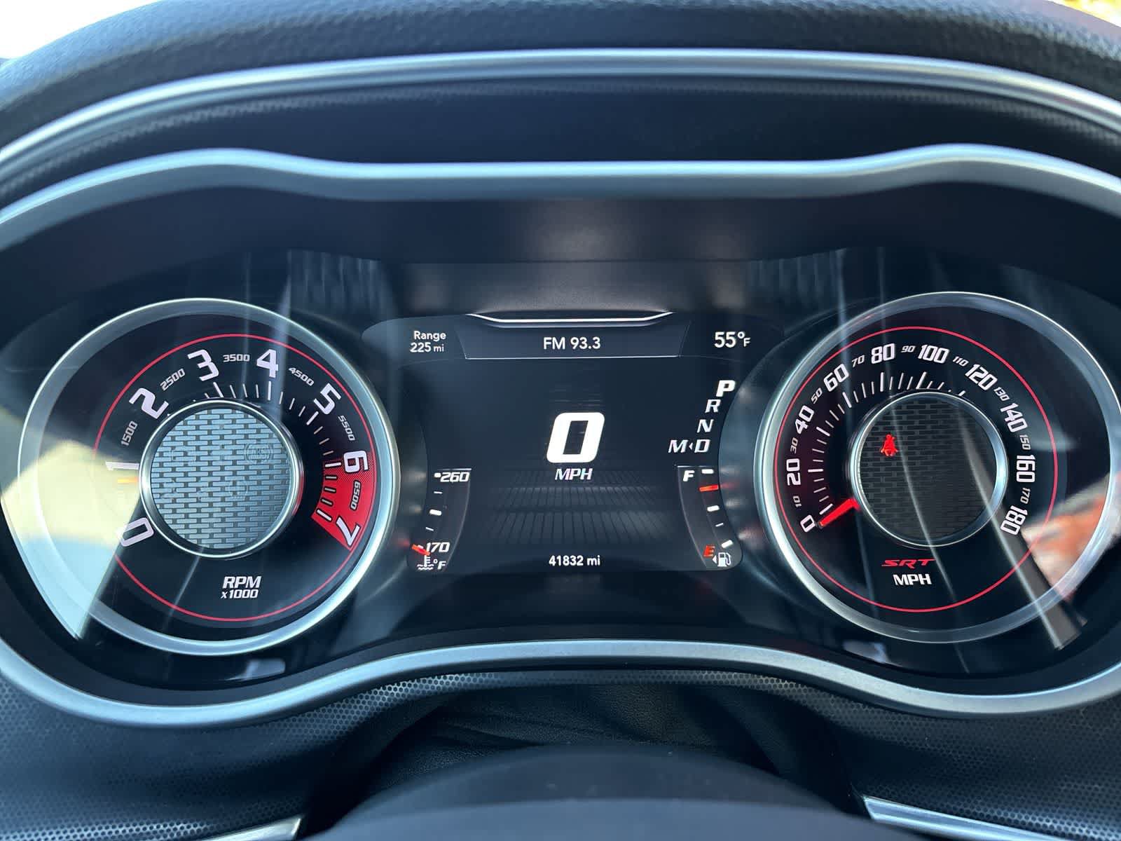 Used 2015 Dodge Challenger SRT RWD image 14