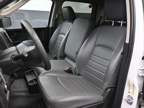 Used 2020 RAM 1500 Tradesman w/ Chrome Appearance Group image 19