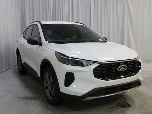 New 2026 Ford Escape ST-Line w/ Tech Pack #1 AWD/4WD image 31