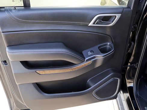 Used 2018 GMC Yukon XL Denali w/ Denali Ultimate Package image 21