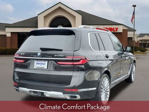 Used 2024 BMW X7 xDrive40i w/ Climate Comfort Package image 4