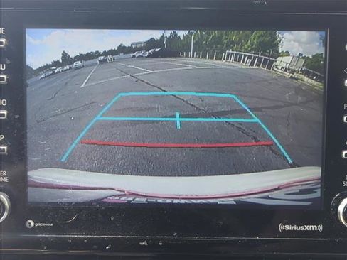 Used 2021 Toyota Corolla LE image 12