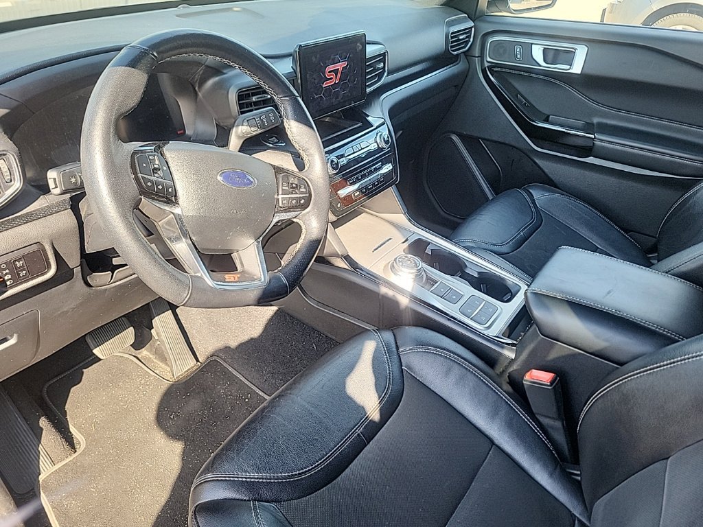 Used 2023 Ford Explorer ST RWD image 5