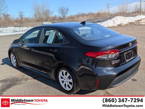 Certified 2025 Toyota Corolla LE image 5