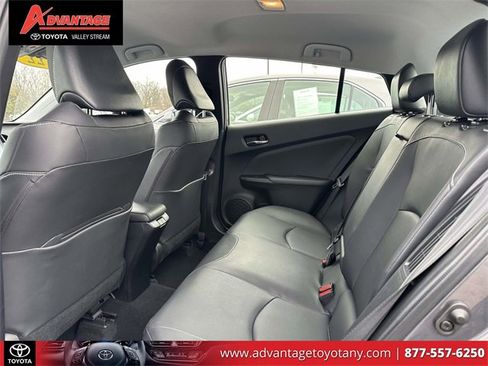 Used 2022 Toyota Prius Prime XLE image 14