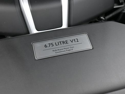 New 2027 Rolls-Royce Phantom Sedan RWD image 37