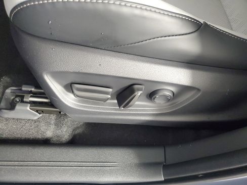 New 2026 Subaru Solterra image 28