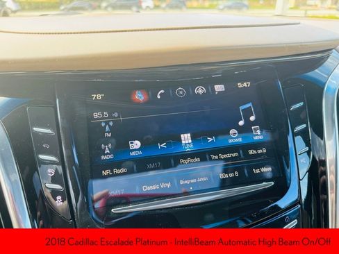 Used 2018 Cadillac Escalade Platinum image 26