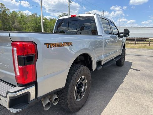 Used 2023 Ford F250 Lariat w/ Lariat Ultimate Package AWD/4WD image 7