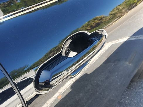 Used 2024 Toyota Highlander Limited image 5