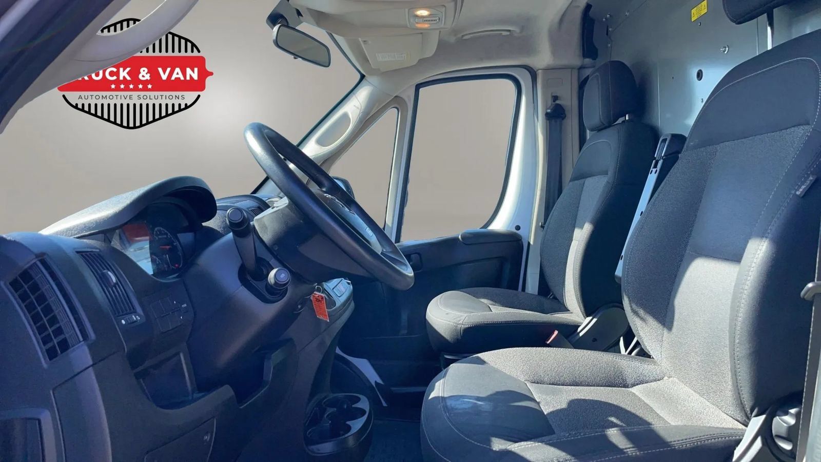 Used 2018 RAM ProMaster 1500 w/ Premium Appearance Group FWD image 25