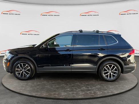 Used 2021 Volkswagen Tiguan SE w/ Panoramic Sunroof Package AWD/4WD image 7