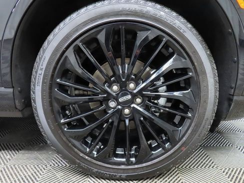 Used 2025 Lincoln Corsair Premiere w/ Jet Appearance Package image 8