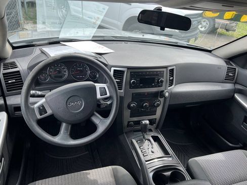 Used 2008 Jeep Grand Cherokee Laredo AWD/4WD image 25