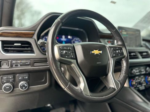 Used 2022 Chevrolet Suburban Premier AWD/4WD image 11