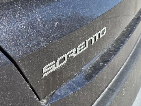 New 2025 Kia Sorento S FWD image 8