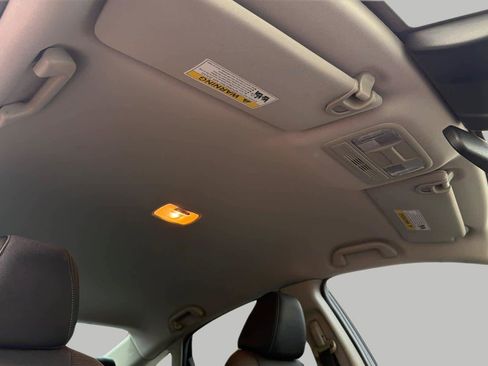 Used 2019 Honda Insight EX image 18