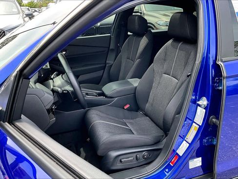 Used 2025 Honda Accord Sport image 7