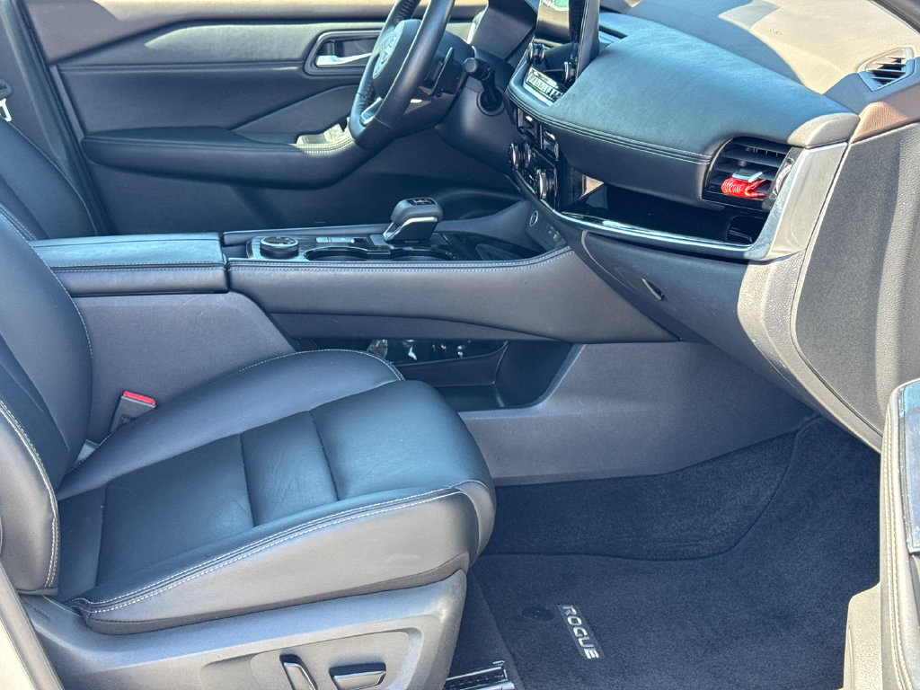 Used 2023 Nissan Rogue SL w/ SL Premium Package AWD/4WD image 7