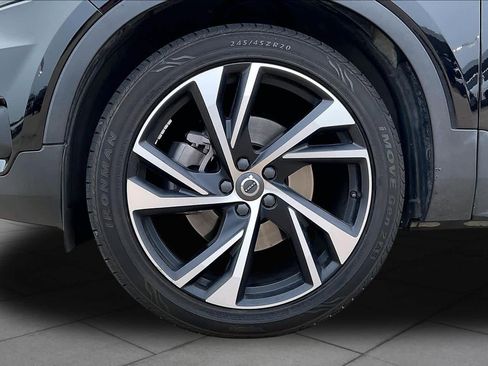 Used 2021 Volvo XC40 T5 R-Design w/ Climate Package AWD/4WD image 12