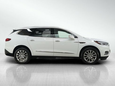 Used 2018 Buick Enclave Essence w/ Trailering Package AWD/4WD image 6