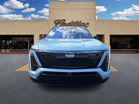 New 2026 Cadillac Vistiq Sport w/ LPO, Floor Liner Package AWD/4WD image 8