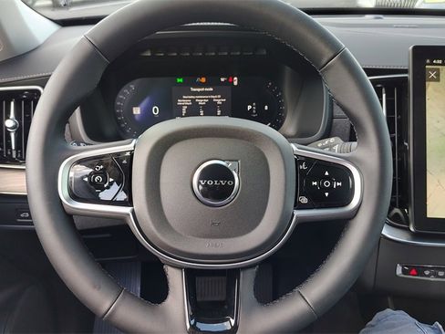 New 2026 Volvo XC90 B6 Plus w/ Protection Package Premier image 13