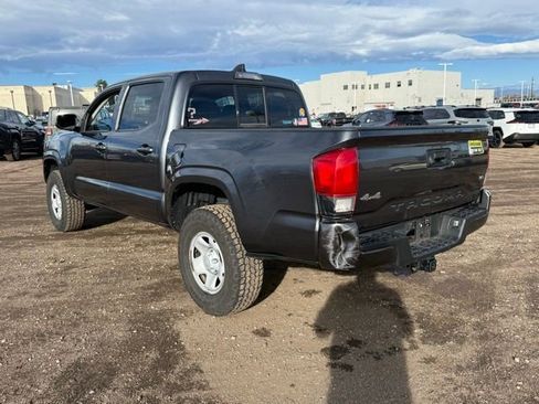 Used 2022 Toyota Tacoma SR image 3