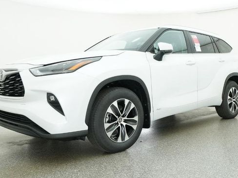 New 2026 Toyota Highlander XLE AWD/4WD image 46