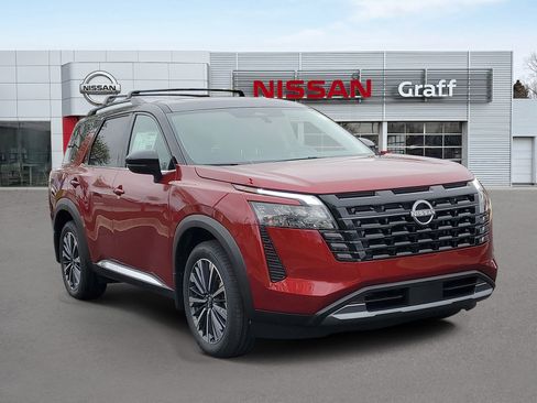 New 2026 Nissan Pathfinder Platinum AWD/4WD image 2