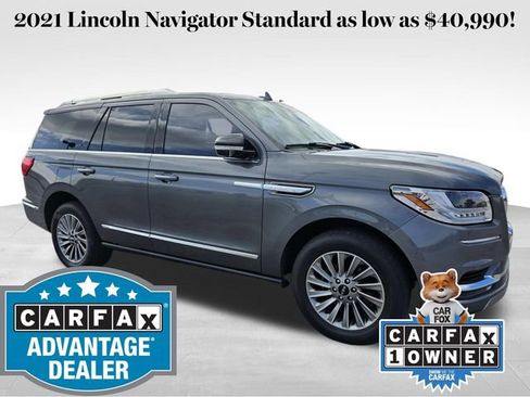Used 2021 Lincoln Navigator 2WD image 1