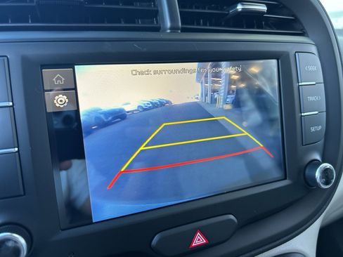 New 2025 Kia Soul LX image 18