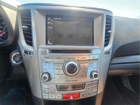 Used 2013 Subaru Outback 3.6R Limited AWD/4WD image 24