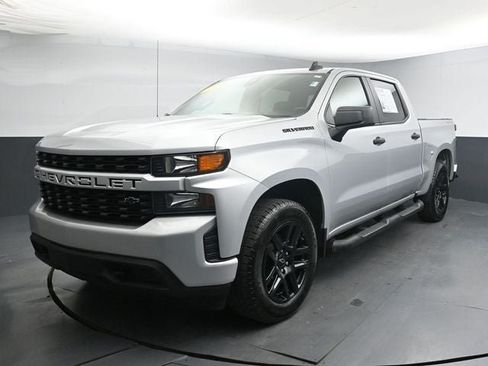 Used 2022 Chevrolet Silverado 1500 Custom w/ Rally Edition AWD/4WD image 4