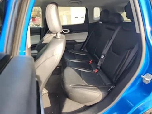Used 2022 Jeep Compass Limited image 7