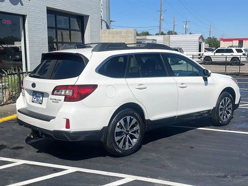 Used 2017 Subaru Outback 2.5i Limited image 3
