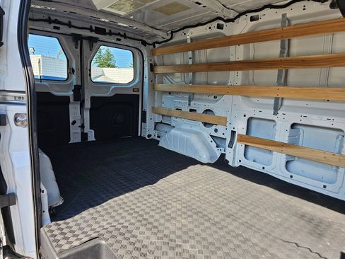 Used 2025 Ford Transit 250 Low Roof w/ Exterior Upgrade Package RWD image 16