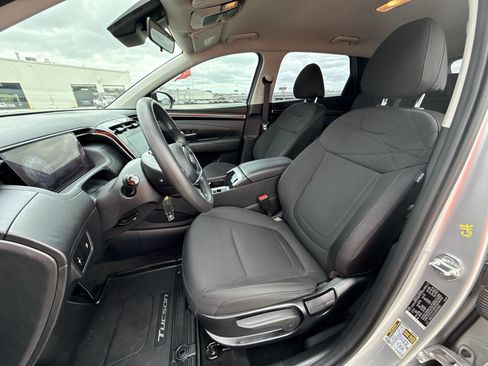 Used 2024 Hyundai Tucson SE FWD image 13