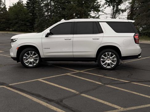 Used 2023 Chevrolet Tahoe High Country w/ Premium Package 2 AWD/4WD image 8