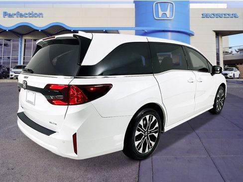 New 2026 Honda Odyssey Elite image 5