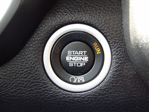 Used 2024 RAM 5500 Tradesman w/ Chrome Appearance Group AWD/4WD image 22